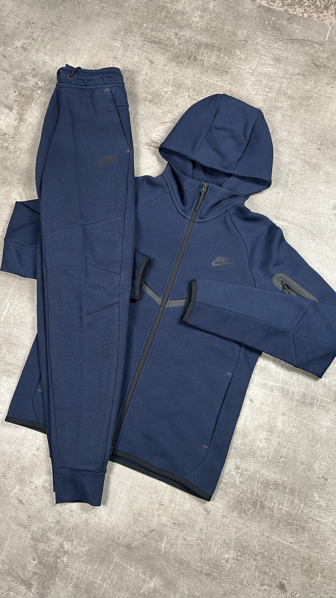 NIKE TECH FLEECE TRACKSUIT NAVY