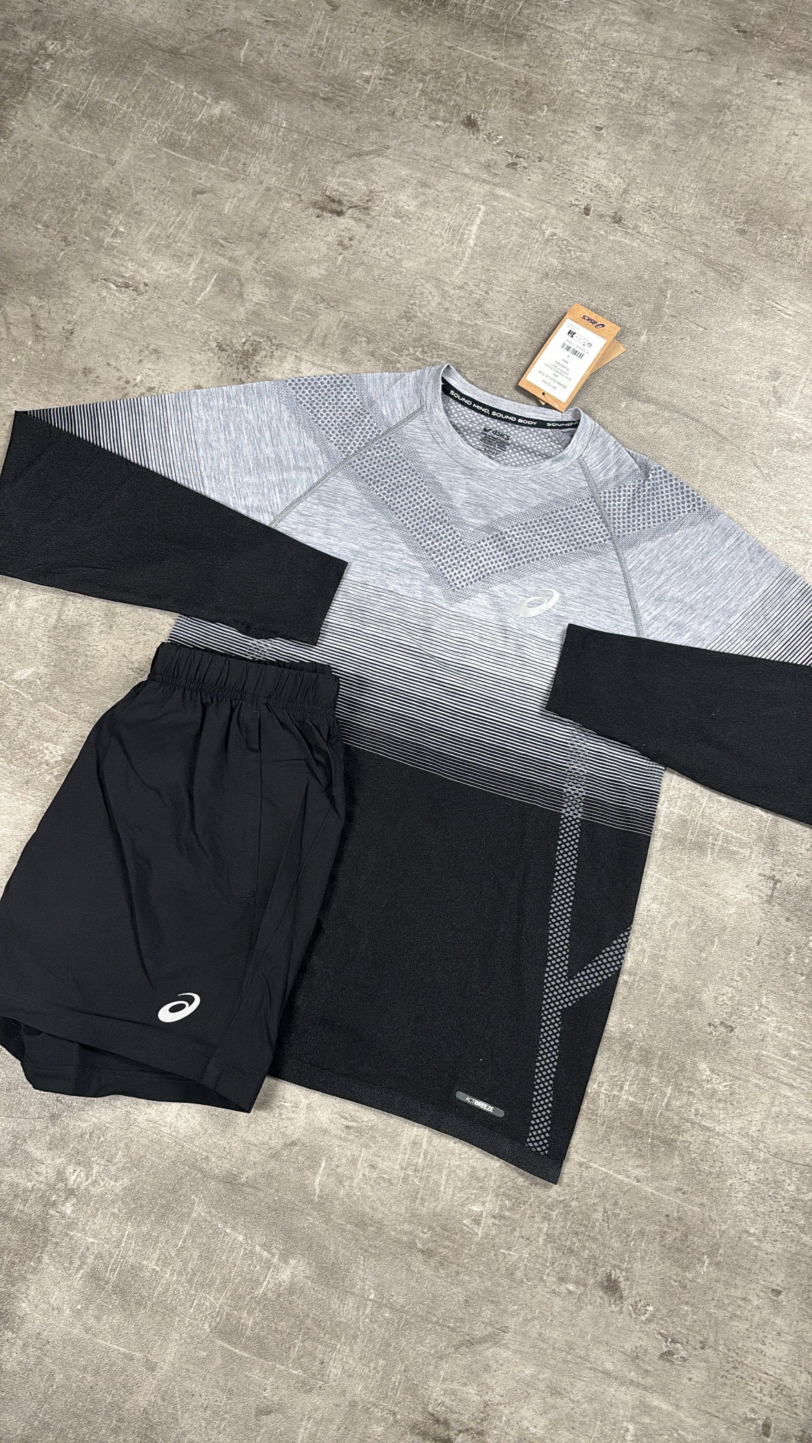 ASICS SEAMLESS LONG SLEEVE SET WHITE BLACK