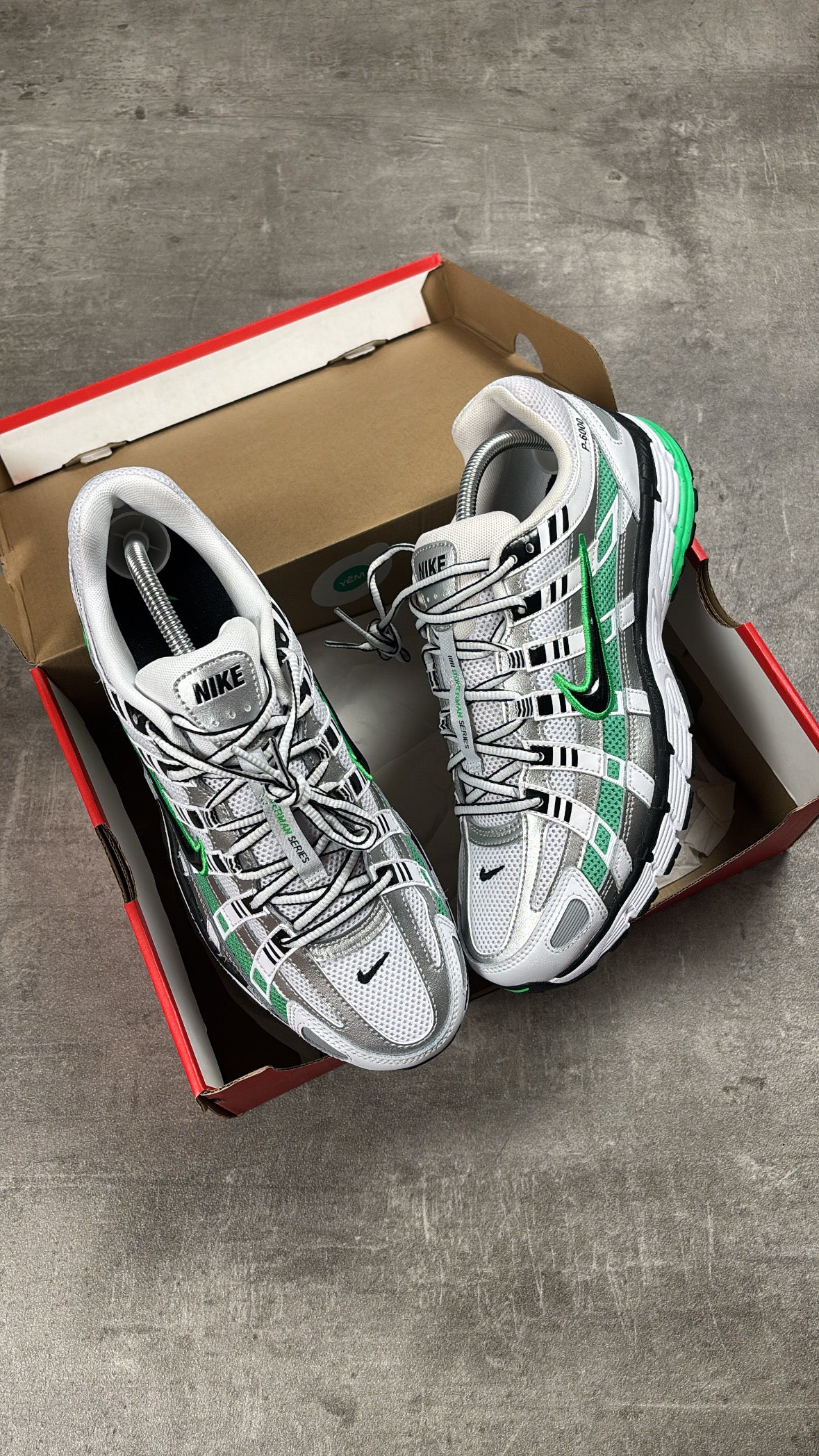 NIKE P6000 SPRING GREEN