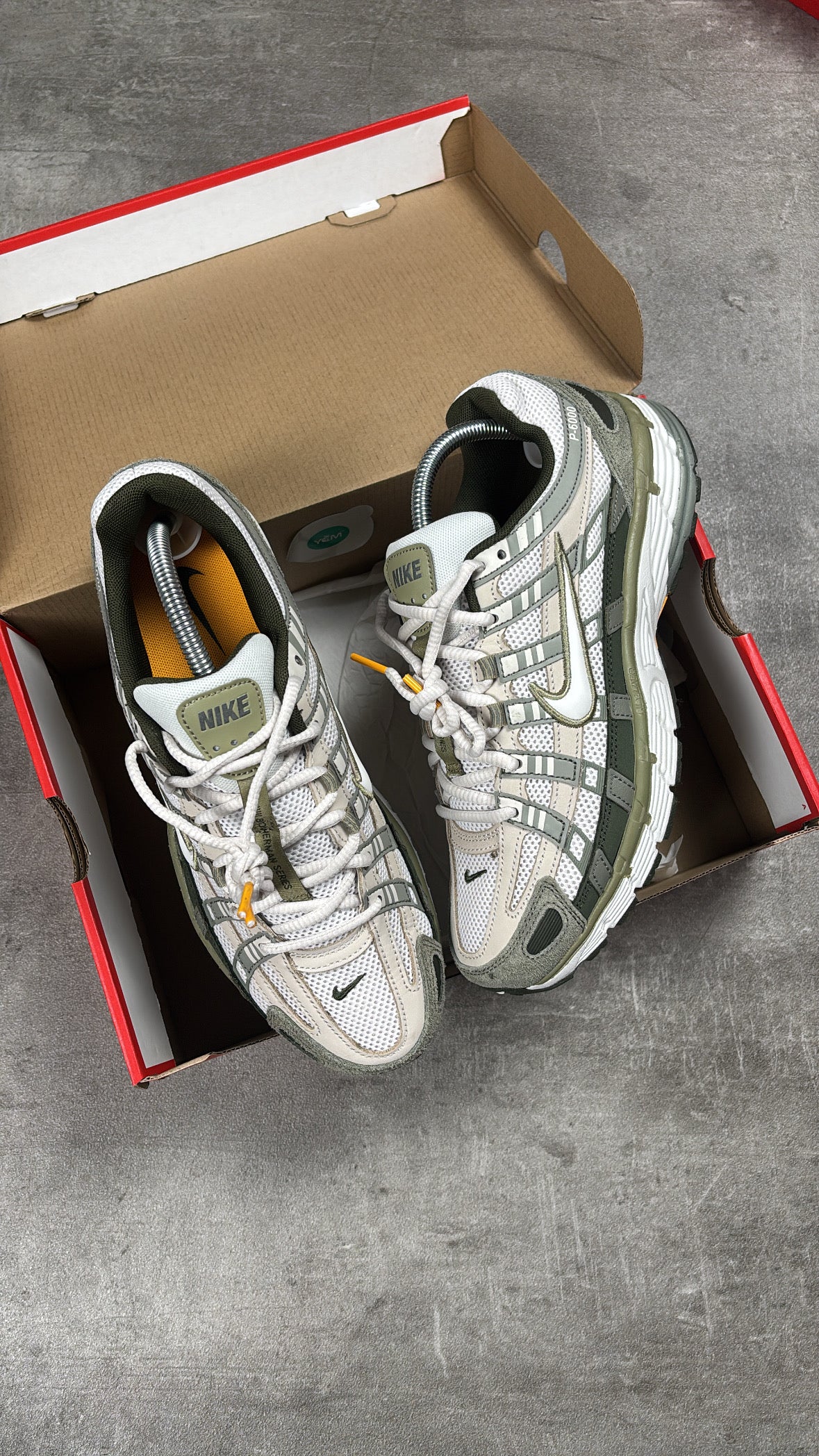 NIKE P6000 LIGHT ARMY KHAKI