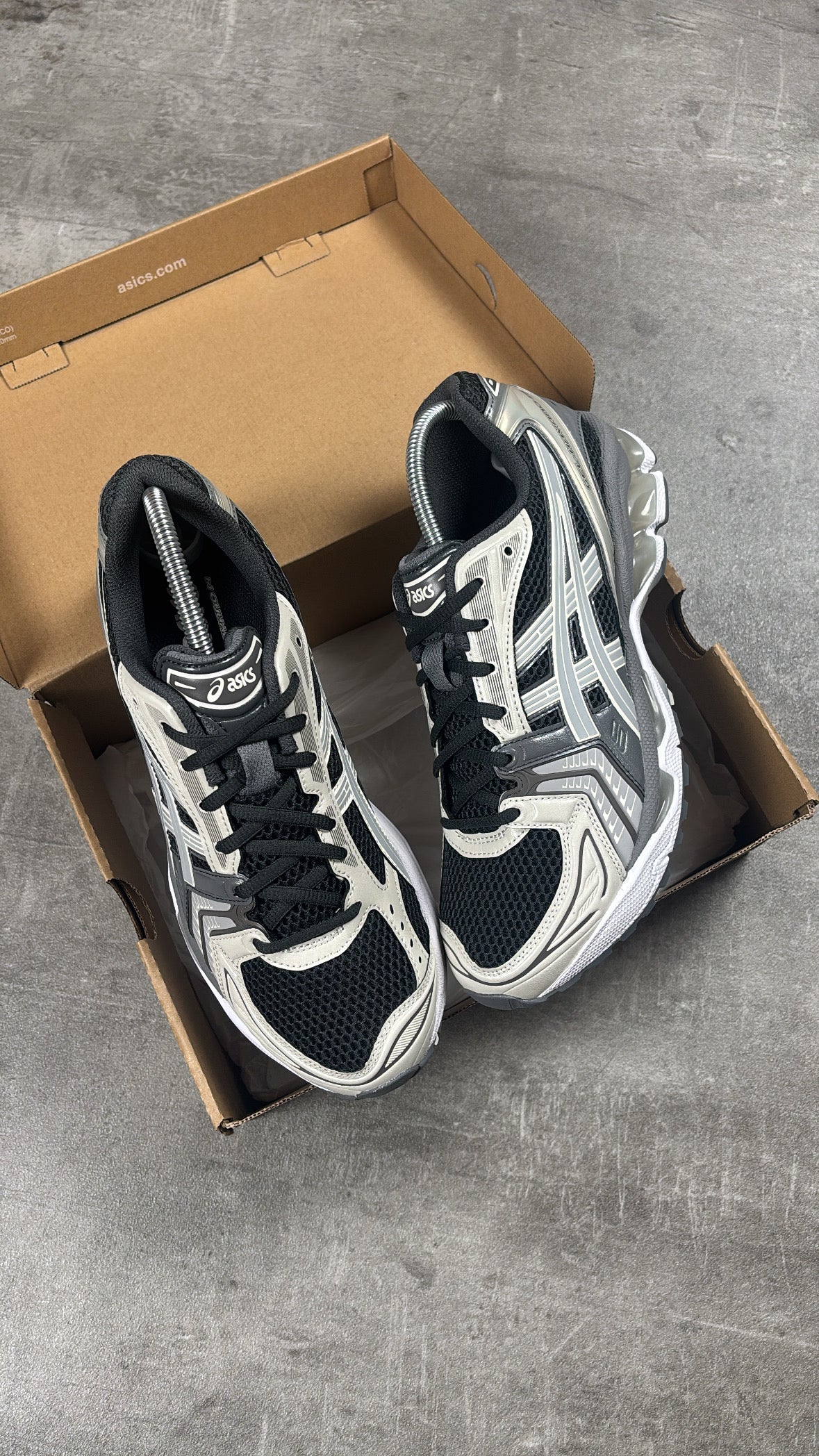 ASICS GEL KAYANO 14 OBSIDIAN CEMENT GREY