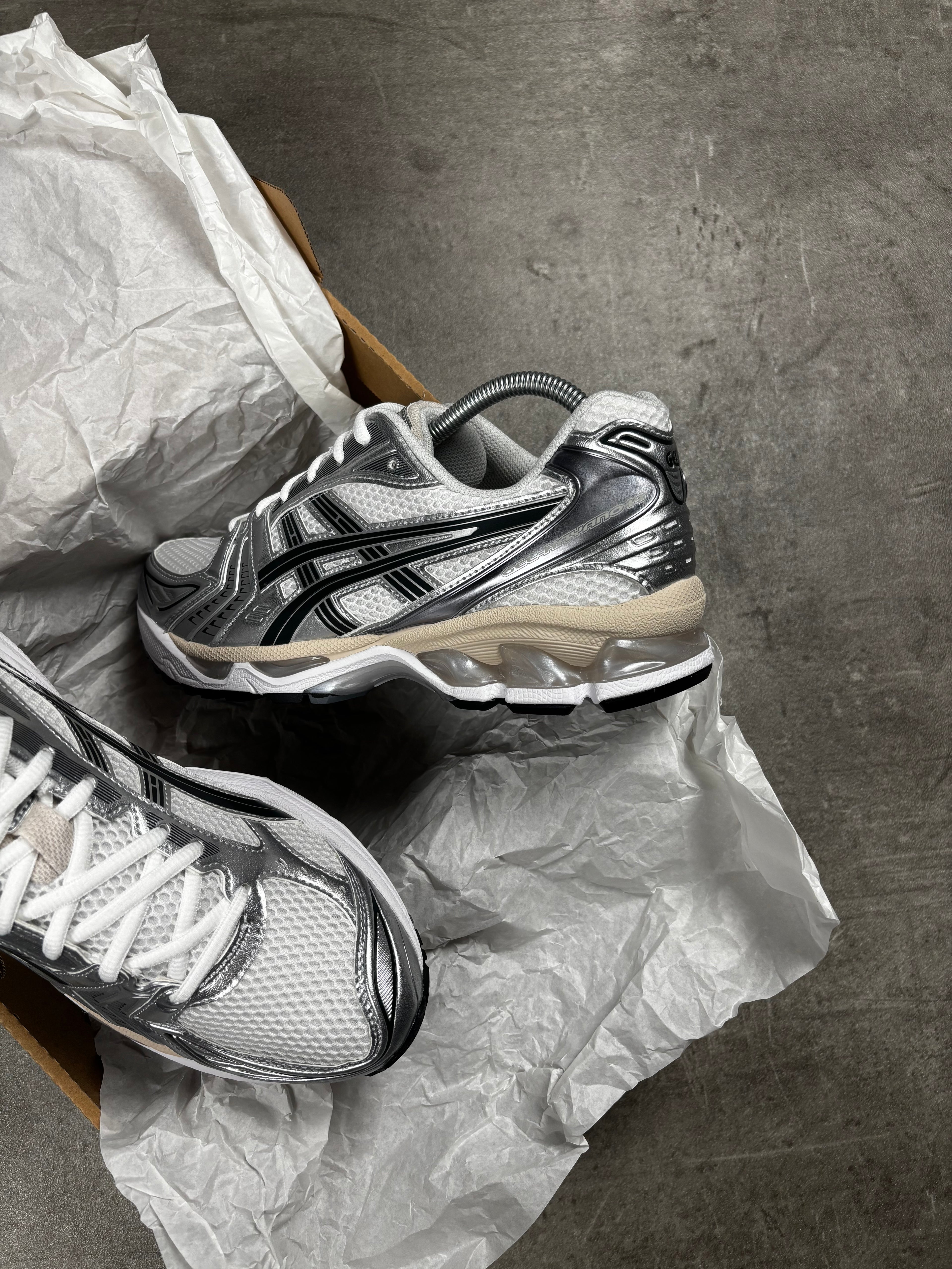 ASICS GEL-KAYANO 14 GRAPHITE GREY