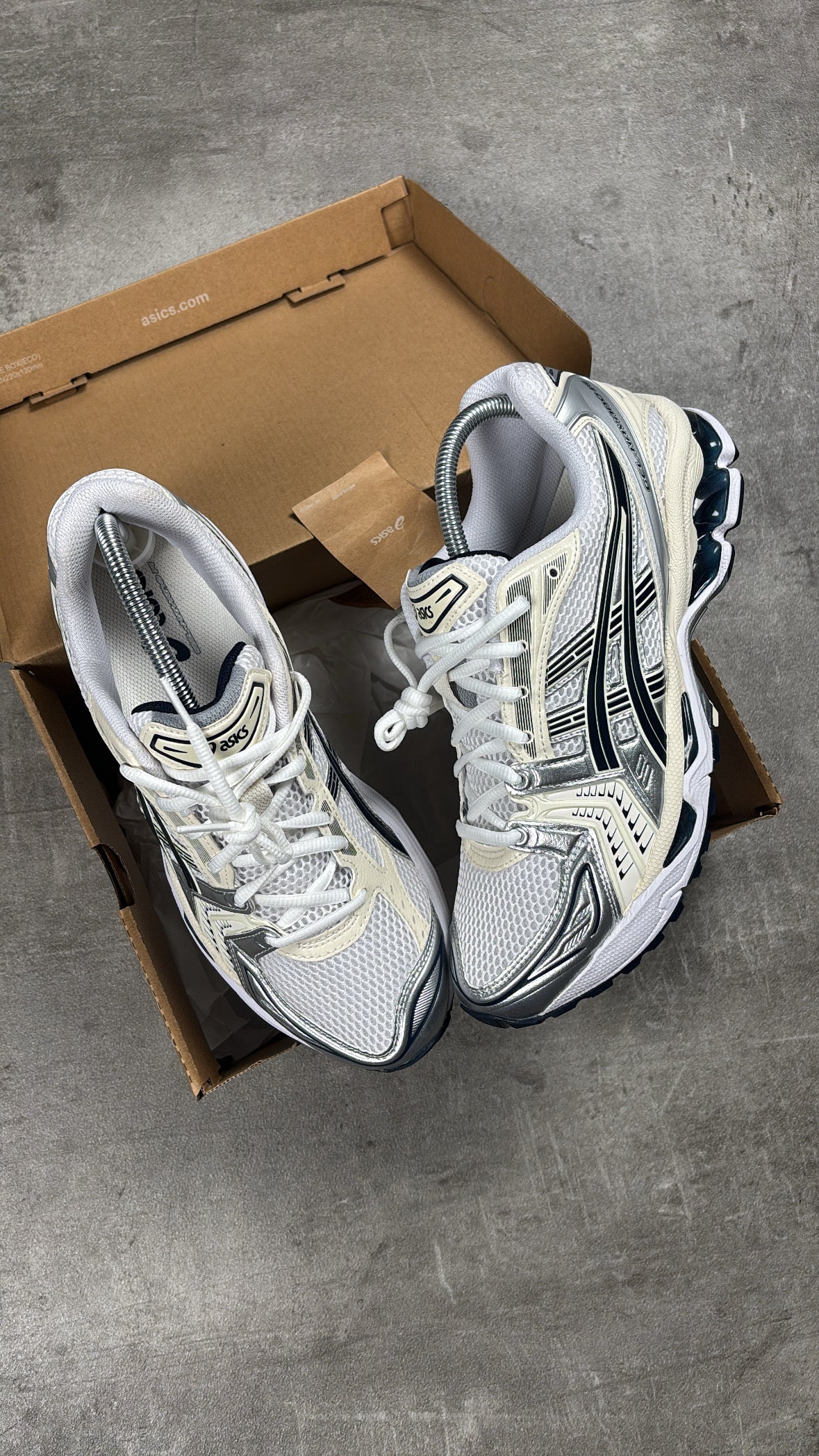 ASICS GEL KAYANO 14 WHITE / MIDNIGHT