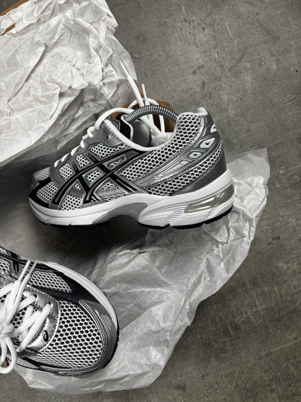 ASICS GEL-1130 BLACK/WHITE