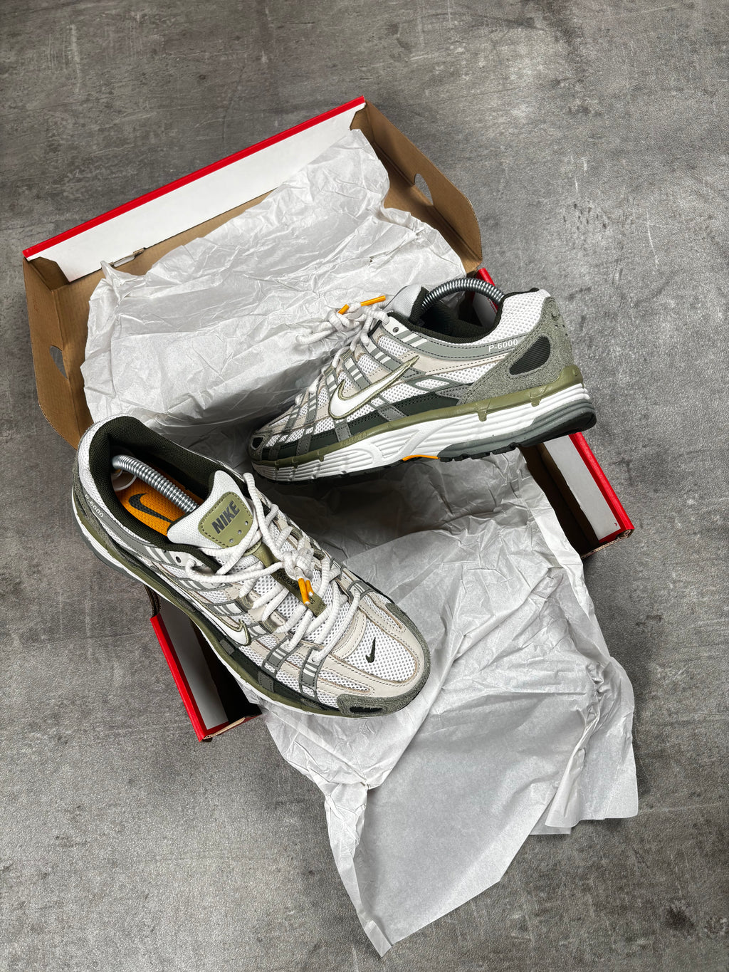NIKE P-6000 LIGHT ARMY/KHAKI